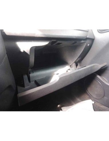 GUANTERA MERCEDES-BENZ CITAN (BM 415) COMBI -...