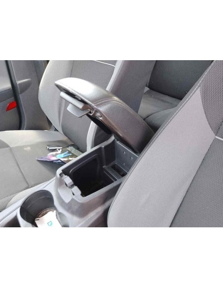 APOYABRAZOS CENTRAL FORD FOCUS BERLINA (CB8) - 201548