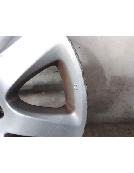 LLANTA TOYOTA AVENSIS BERLINA (T25) - 208303