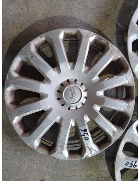 TAPACUBOS FORD FIESTA (CB1) - 248912
