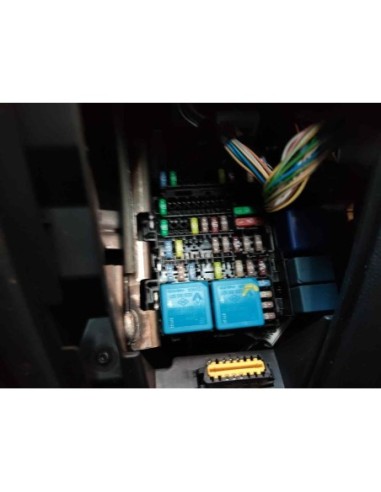 CAJA RELES / FUSIBLES DACIA DUSTER II - 254095