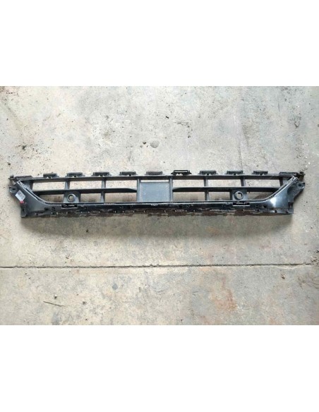 REJILLA DELANTERA AUDI Q2 (GAG) - 250875