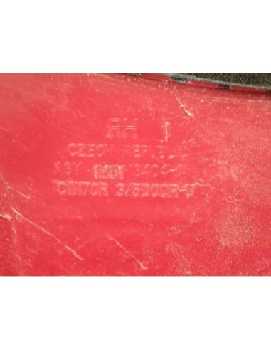 PILOTO TRASERO IZQUIERDO FORD FOCUS BERLINA...