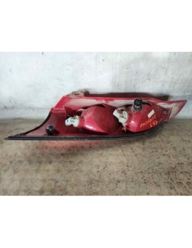 PILOTO TRASERO IZQUIERDO FORD FOCUS BERLINA...