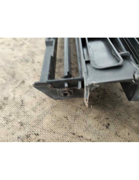 REJILLA PARAGOLPES CENTRAL MERCEDES-BENZ CLASE C (BM 206) FAMILIAR - 245839