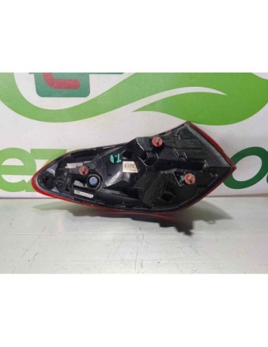 PILOTO TRASERO DERECHO MERCEDES-BENZ CLASE C...