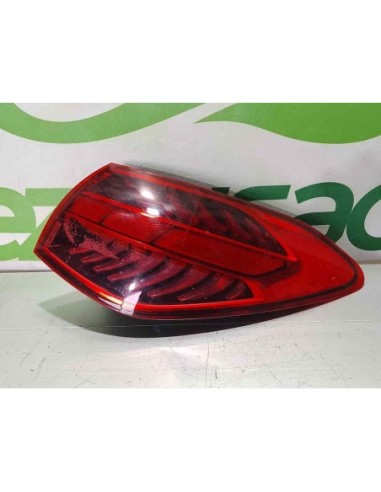 PILOTO TRASERO DERECHO MERCEDES-BENZ CLASE C...