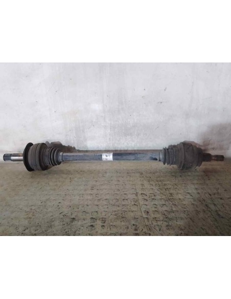 TRANSMISION TRASERA IZQUIERDA MERCEDES-BENZ VITO MIXTO (447) - 241204