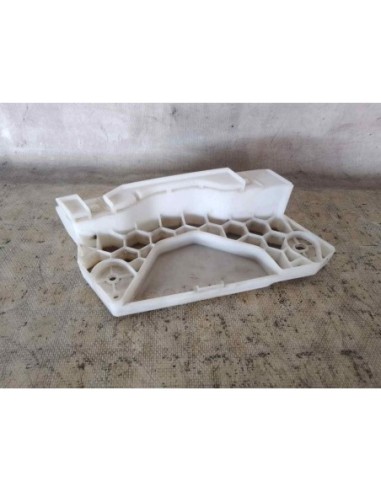 SOPORTE FARO DERECHO INFINITI Q60 CABRIO - 234220