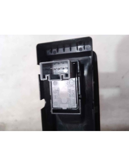 MANDO ELEVALUNAS DELANTERO DERECHO VOLKSWAGEN GOLF VI (5K1)(10 2008) - 205869