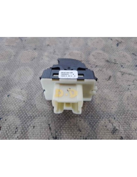 MANDO ELEVALUNAS DELANTERO DERECHO RENAULT CLIO IV - 205035