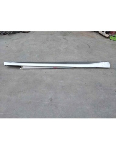 FALDON LATERAL MERCEDES-BENZ CLASE C (BM 206)...