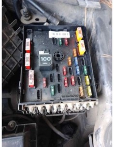 CAJA RELES / FUSIBLES VOLKSWAGEN PASSAT VARIANT (3C5) -...