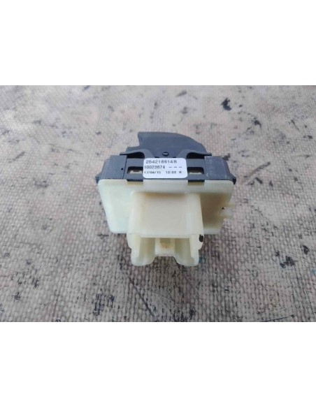 MANDO ELEVALUNAS DELANTERO DERECHO RENAULT CAPTUR I - 236487