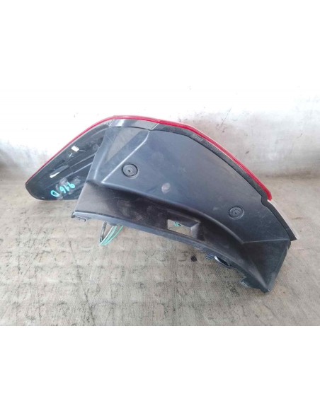 PILOTO TRASERO DERECHO SUBARU LEGACY BERLINA (B14) - 242767