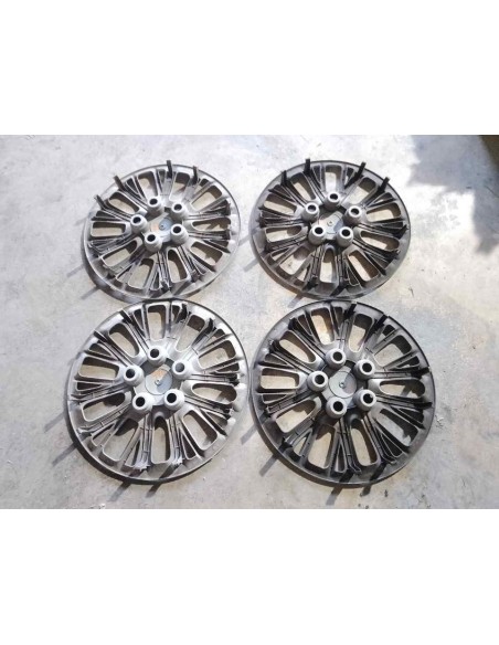 TAPACUBOS KIA CEED (JD) - 255379