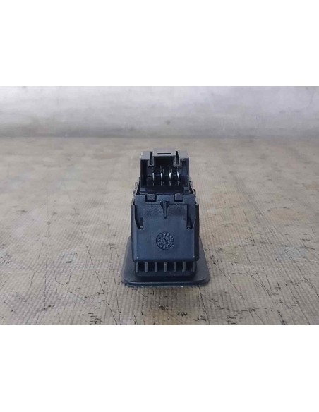 MANDO ELEVALUNAS DELANTERO DERECHO VOLKSWAGEN GOLF SPORTSVAN VII (AM1)(12 2013) - 201687