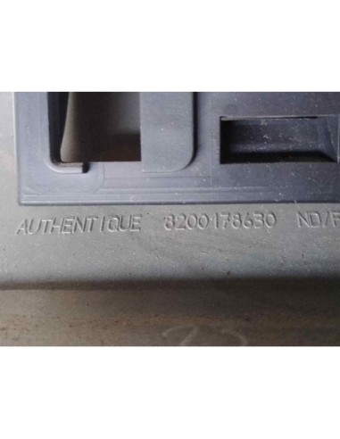 MOLDURAS DELANTERAS RENAULT MEGANE II...