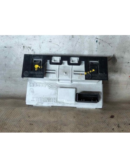 PANTALLA MULTIFUNCION RENAULT MEGANE II BERLINA 5P - 256079