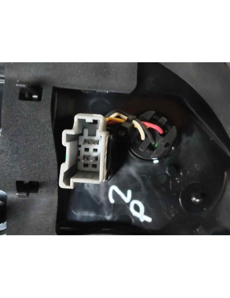 PILOTO TRASERO IZQUIERDO LYNK   CO 01 - 241927