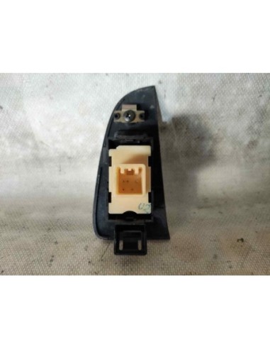 MANDO ELEVALUNAS TRASERO IZQUIERDO TOYOTA...