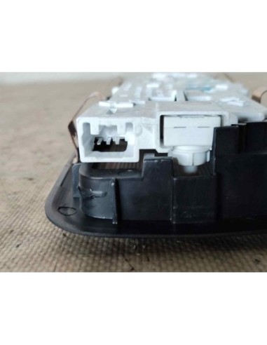 LUZ INTERIOR TOYOTA COROLLA TOURING SPORTS...