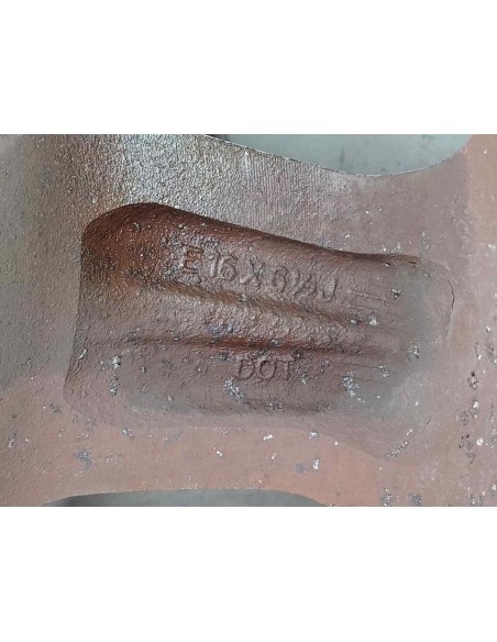 LLANTA KIA CARNIVAL - 249633