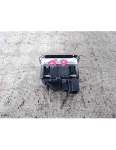 MANDO ELEVALUNAS TRASERO DERECHO MERCEDES-BENZ...