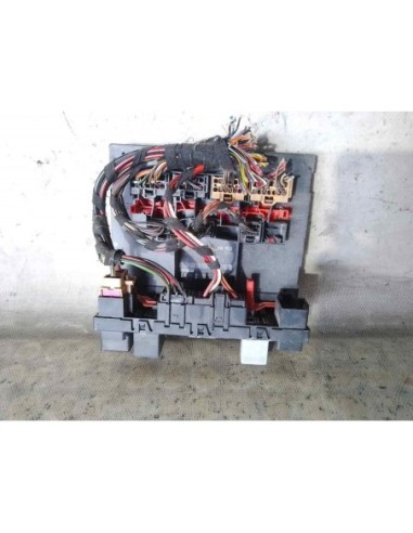 CAJA RELES / FUSIBLES VOLKSWAGEN GOLF V...