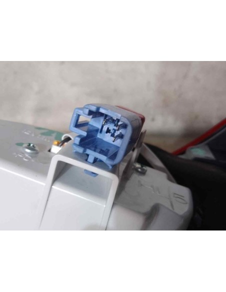 PILOTO TRASERO IZQUIERDO INTERIOR TOYOTA AURIS (E18) - 233187