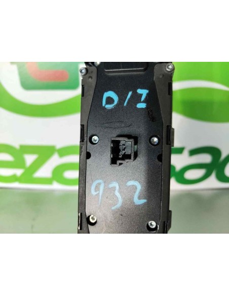 MANDO ELEVALUNAS DELANTERO IZQUIERDO MERCEDES-BENZ CLASE A (BM 176) - 246640