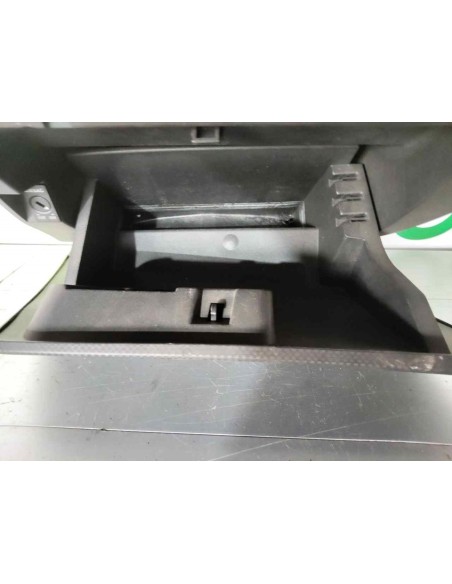 GUANTERA SEAT ALTEA XL (5P5) - 212182