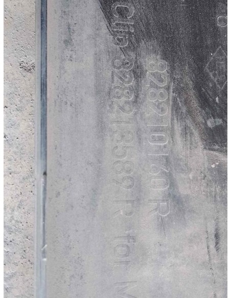 MOLDURA RENAULT MASTER III CAMIÓN/CHASIS - 239338