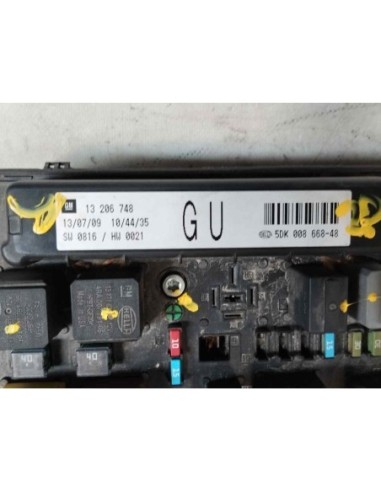 CAJA RELES / FUSIBLES OPEL ASTRA H GTC - 256671