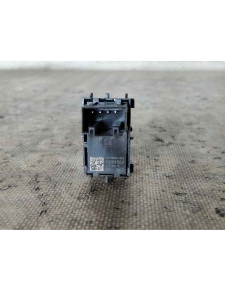 MANDO ELEVALUNAS DELANTERO DERECHO SEAT LEON (5F1) - 239486