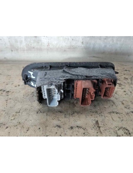 MANDO ELEVALUNAS DELANTERO IZQUIERDO RENAULT MEGANE II CLASSIC BERLINA - 256710