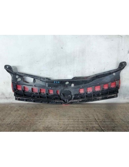 REJILLA DELANTERA OPEL ASTRA H BERLINA - 245386