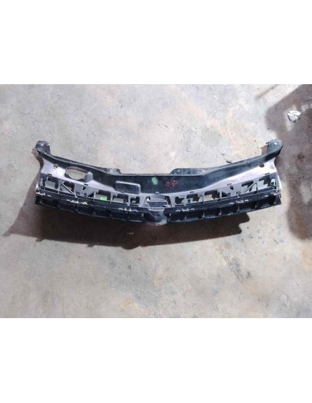 REJILLA DELANTERA OPEL ASTRA H BERLINA - 262571