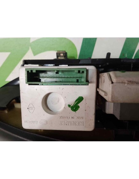 PANTALLA MULTIFUNCION RENAULT LAGUNA II (BG0) - 262866