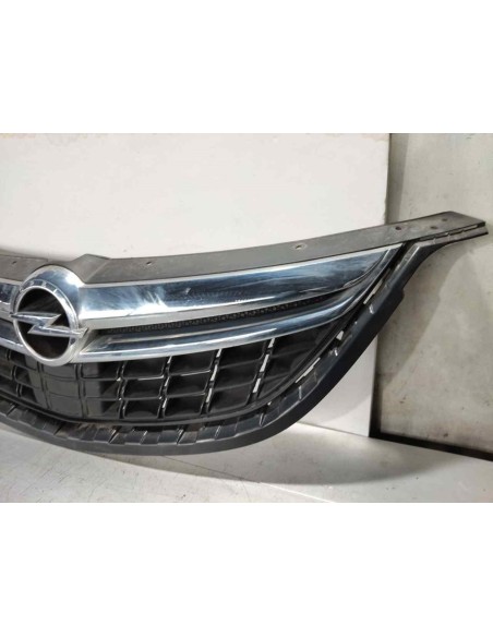REJILLA DELANTERA OPEL ZAFIRA C TOURER - 226754