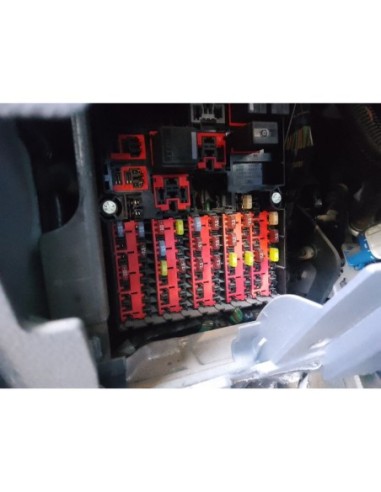 CAJA RELES / FUSIBLES FORD TRANSIT CONNECT...