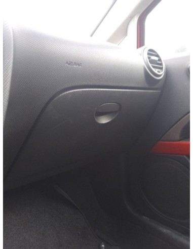 GUANTERA SEAT LEON (1P1) - 266671