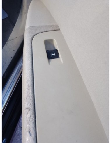 MANDO ELEVALUNAS DELANTERO DERECHO SKODA SUPERB...