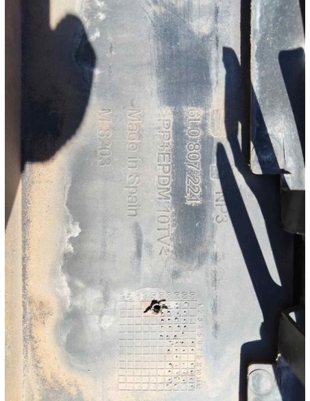 PARAGOLPES DELANTERO SEAT CORDOBA BERLINA (6L2) - 262272