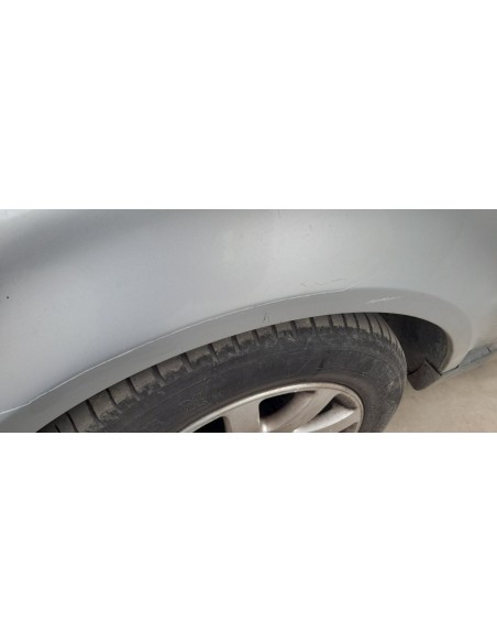 ALETA DELANTERA IZQUIERDA VOLKSWAGEN PASSAT BERLINA (3B3) - 267441