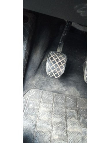 PEDAL EMBRAGUE VOLKSWAGEN PASSAT BERLINA (3B3)...