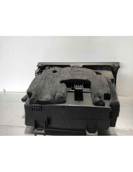 GUANTERA MERCEDES-BENZ CLASE B (BM 245) - 267626