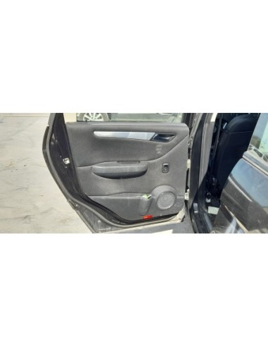 GUARNECIDO PUERTA TRASERA IZQUIERDA...