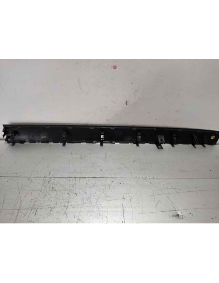 MOLDURA VOLKSWAGEN PASSAT BERLINA (362) - 268754