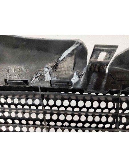 REJILLA DELANTERA MERCEDES-BENZ SLK (BM 170) ROADSTER - 262400